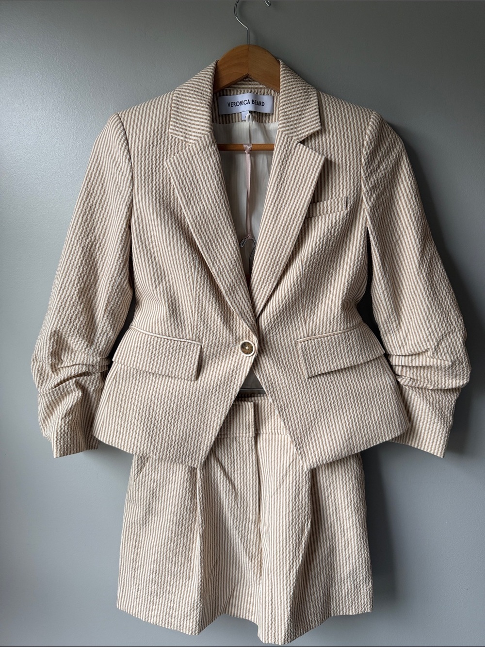 Veronica Beard Aliyah seersucker dicky jacket and shorts sz 0